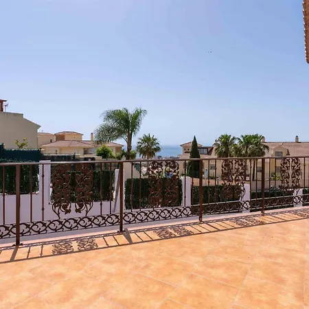 Lovely In With Kitchen Holiday home