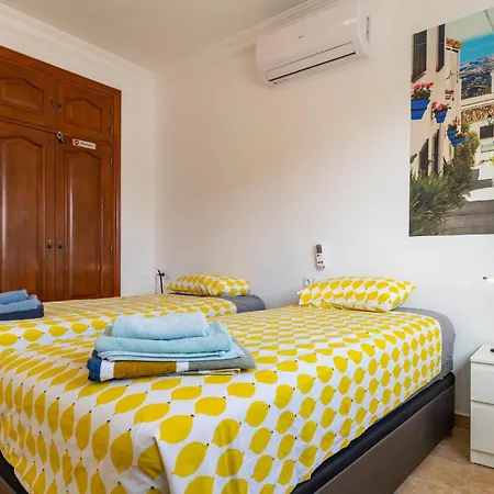 Lovely In With Kitchen Holiday home *